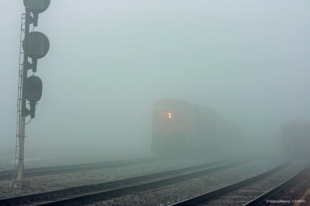 BNSF setting in Fog