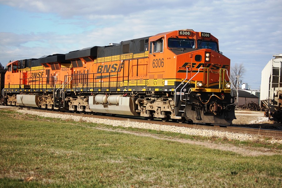BNSF  train of western coal on the CNRW