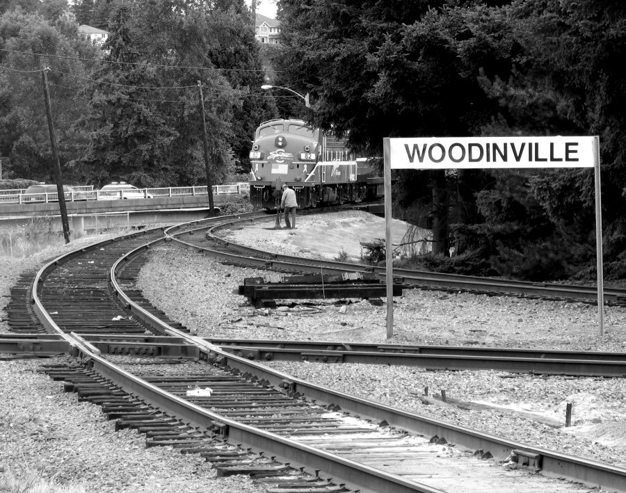 Brunch train departs Woodinville