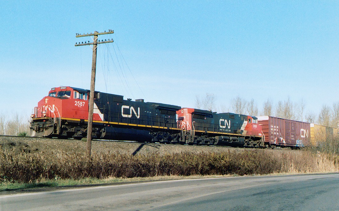 CN 2587 South