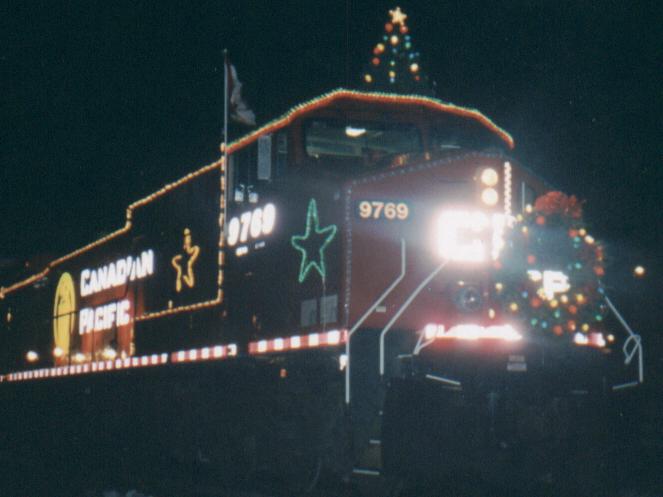 CP Christmas train '04