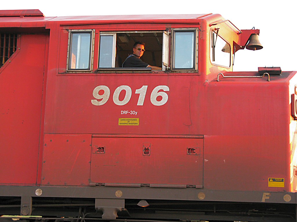 CP Rail #9016 Engineer