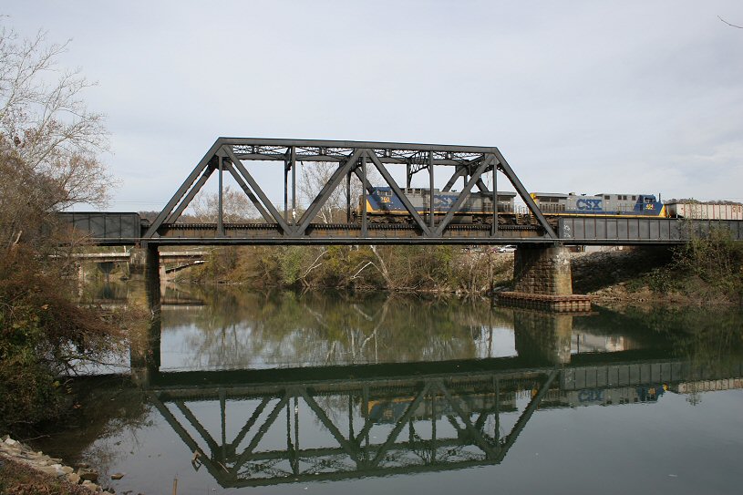 CSX 260 crossing Coal River