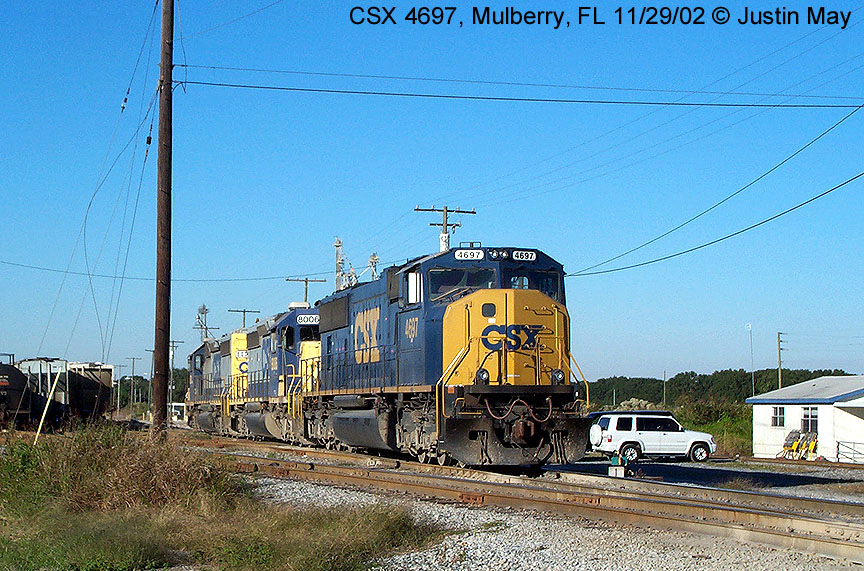 CSX 4697 moving onto the lead