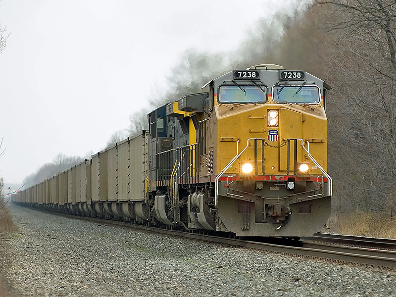 Eastbound CSX Coal train with UP Power