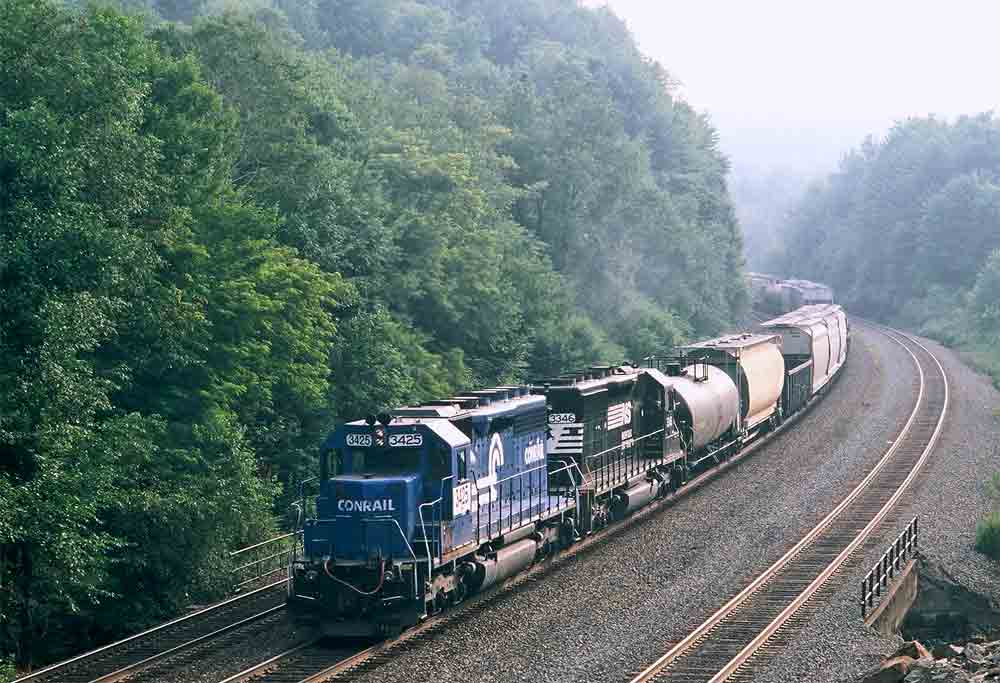 Eastbound Mixed Manifest on West Slope
