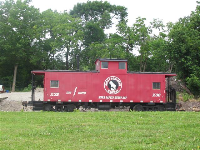 Former Great Northern caboose at Midland_Railway