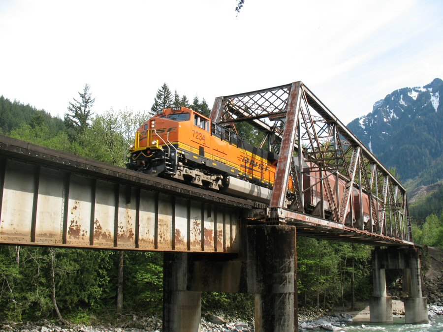 J train on Bridge 1751