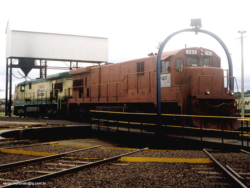 Locomotives in Mayrink 28