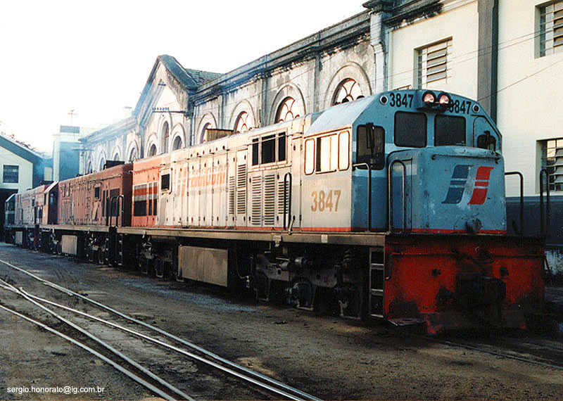 Locomotives in Mayrink 51