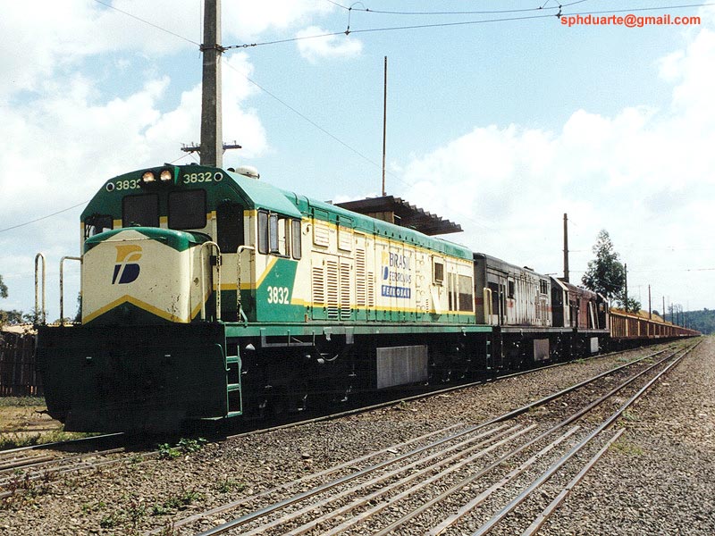 Locomotives in Mayrink 82