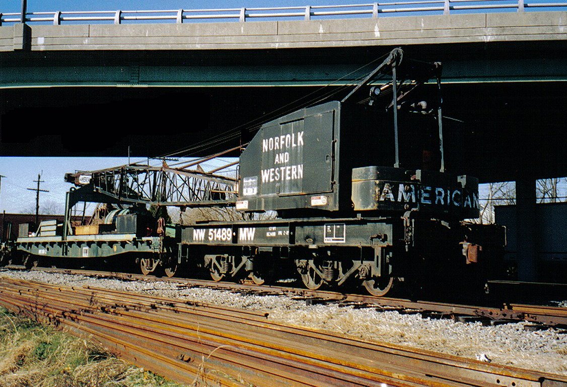 N&W 51489 Railcrane at Suffolk VA