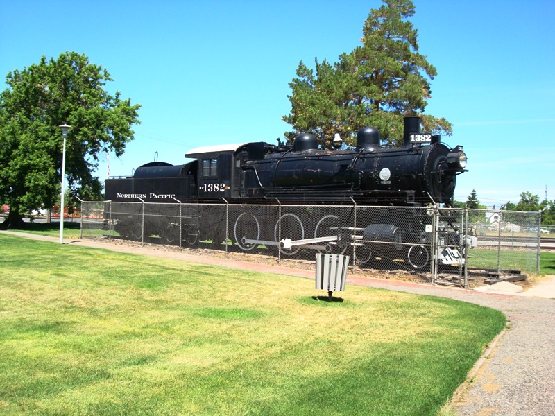 Northern Pacific #1382 (engineer's side)