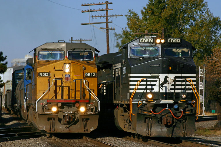 NS 9737 paces UP 9513
