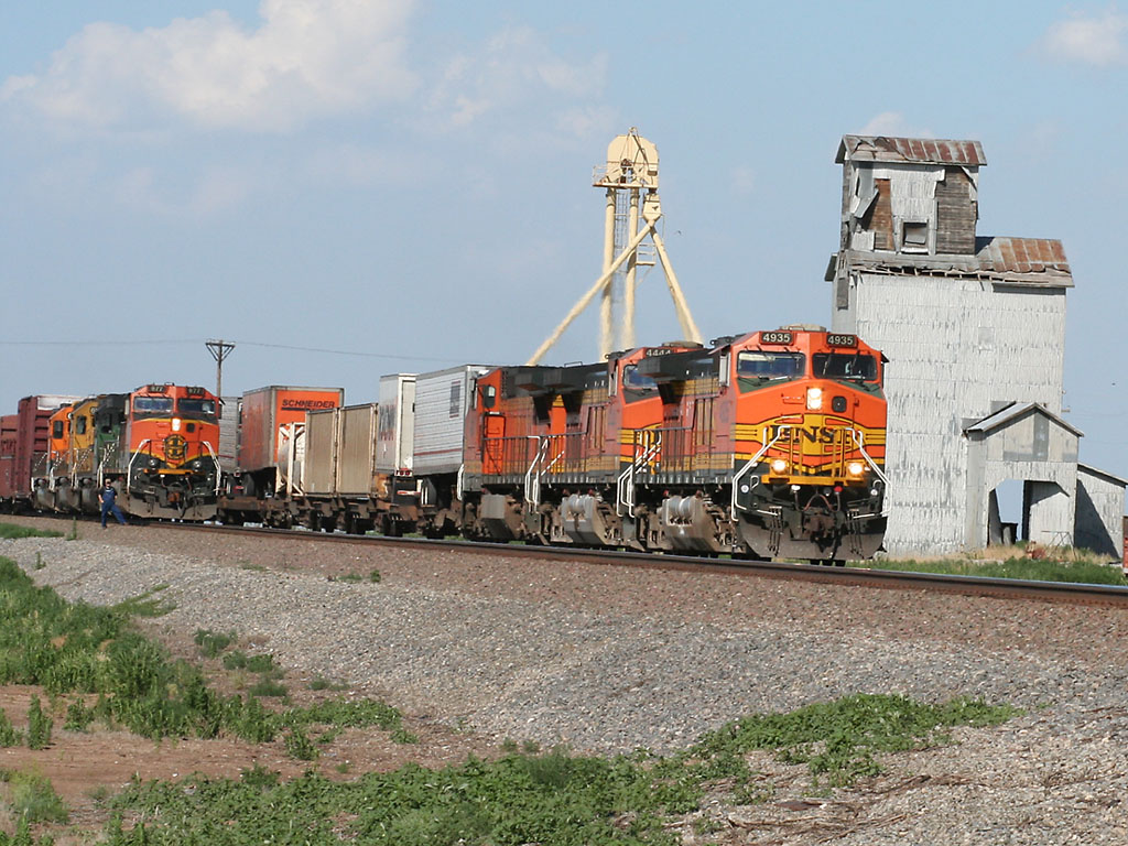 Overtaking a manifest freight at Umbarger, TX