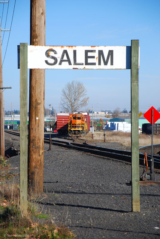 Salem Frame