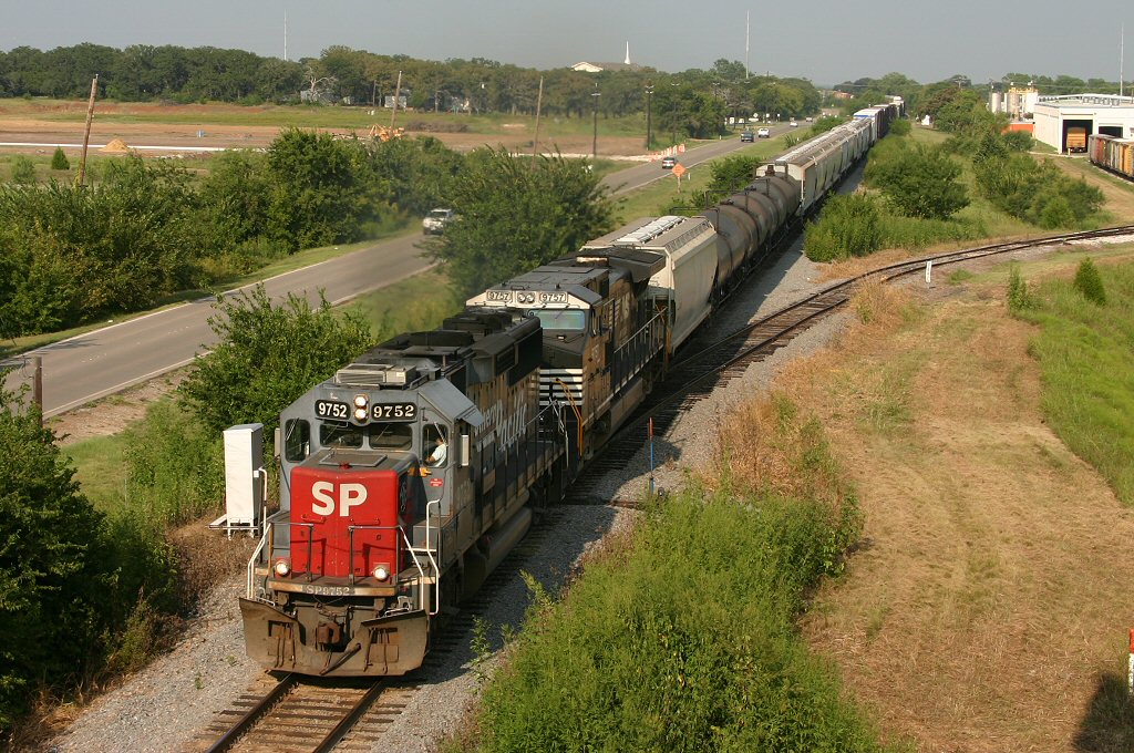 Southern Pacific 9752 - EMD GP60