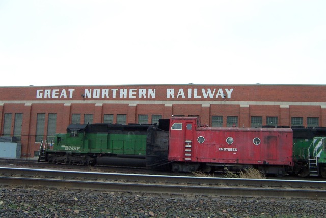 The GNRY Building, SD40-2 & the rotary snowplow