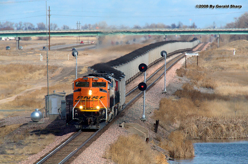 Typical Telephoto Of A Train At Tonville