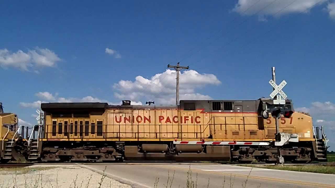 Union Pacific Empty Coal Drag in Momence, IL