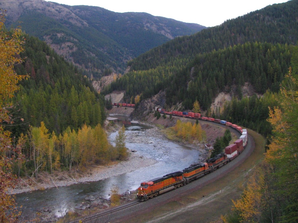 Westbound BNSF Intermodal at the Tunnels East of Belton