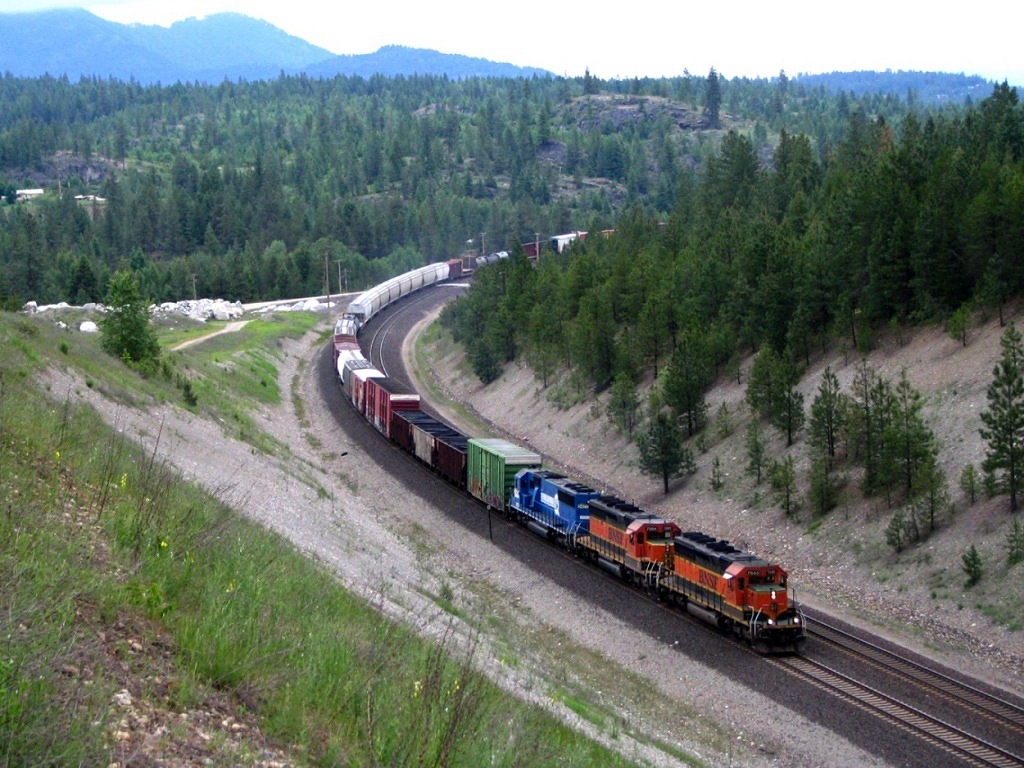 Westbound BNSF train near Hauser, Idaho