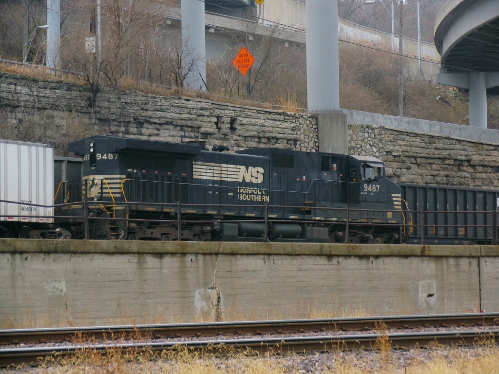 052_521