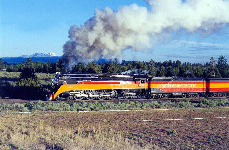 4449 at Bend, OR - July 1999