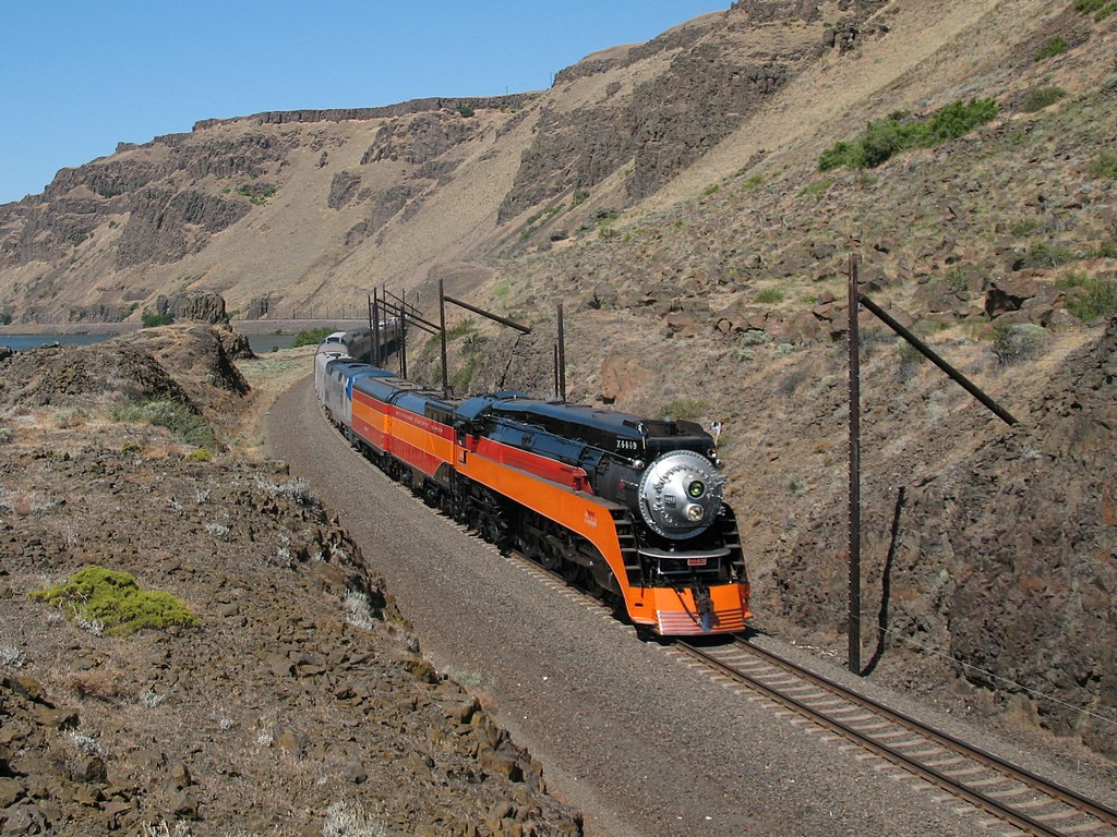 4449 Through the Gorge