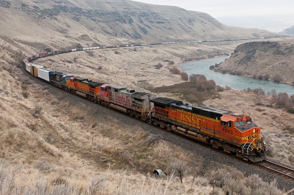 4993 at the Big Curve