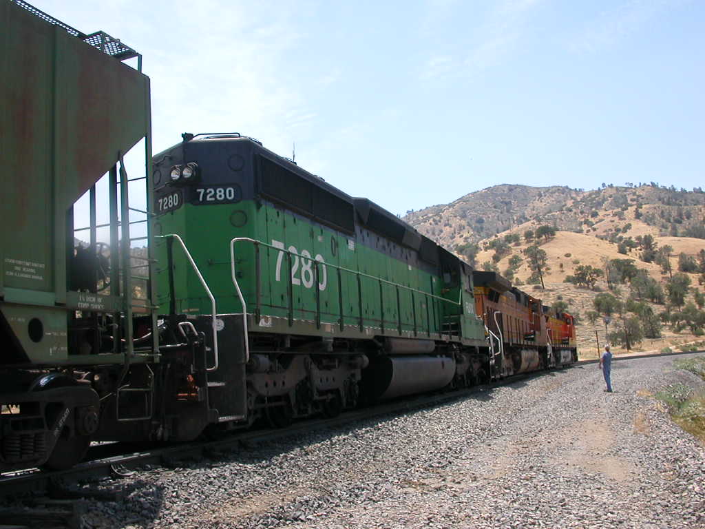 a good look at the rear end of old BN 7280