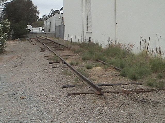 Abandoned spur