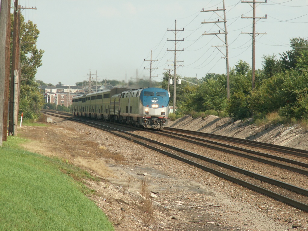 Amtrak 187 Rolling West