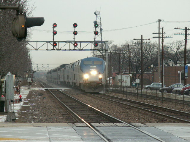 Amtrak 4 Rocketing thru