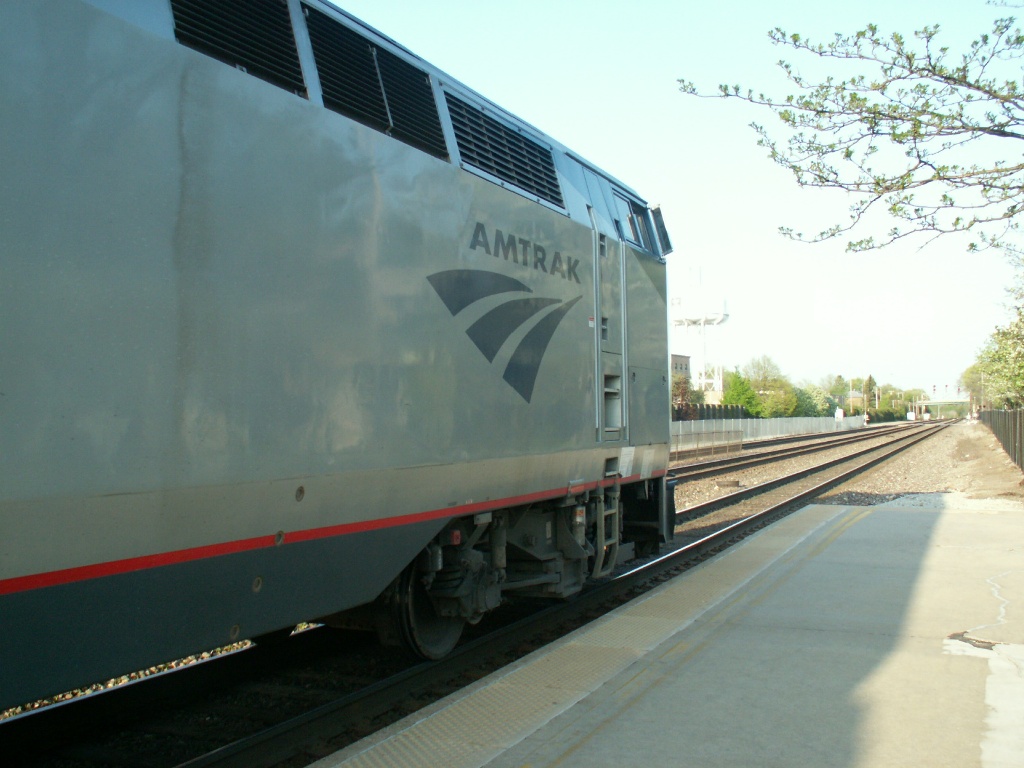 Amtrak 6 arriving