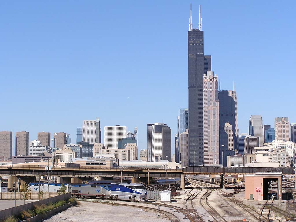 Amtrak F59PHI 455 in Chicago
