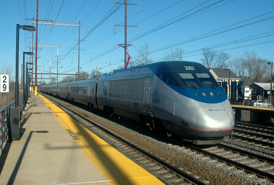 Amtrak in Edison