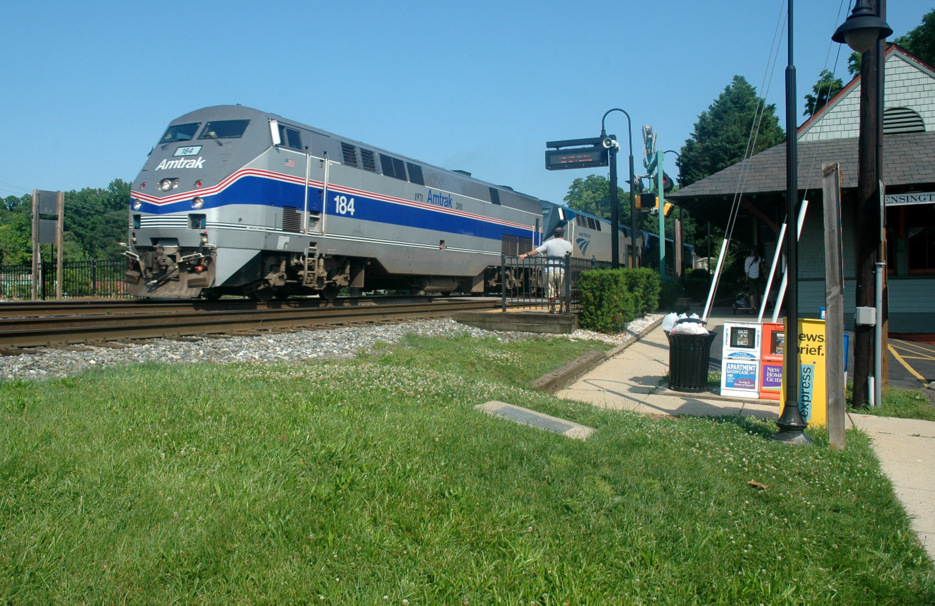 Amtrak in Kensington