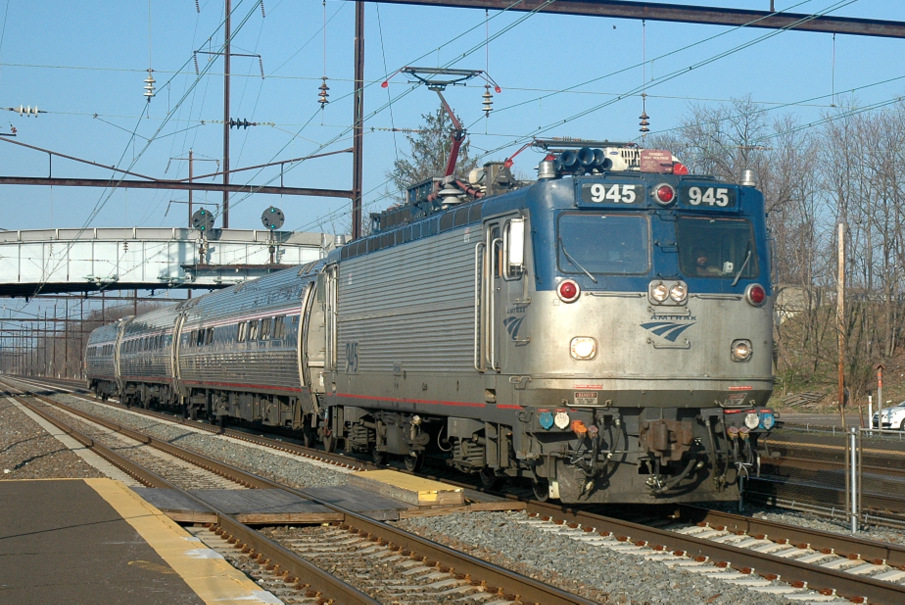 Amtrak in Tullytown