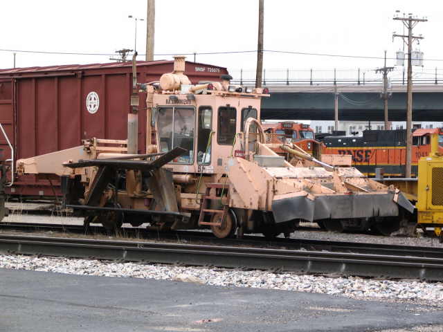 Ballast spreader
