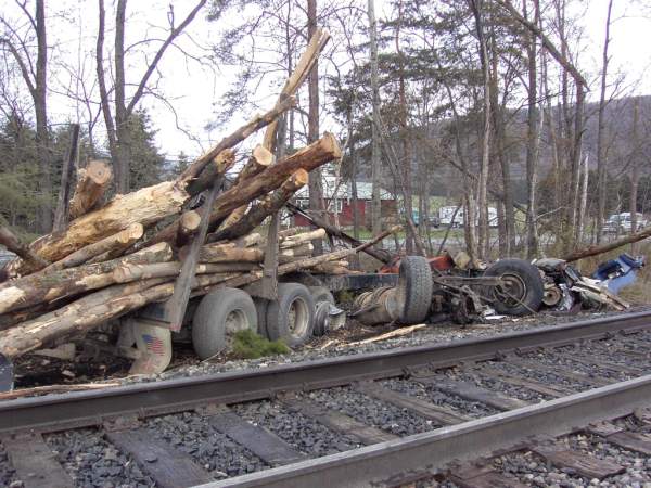 BL log truck