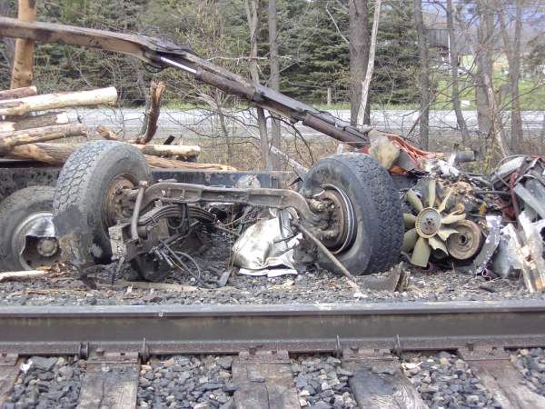 BL log truck