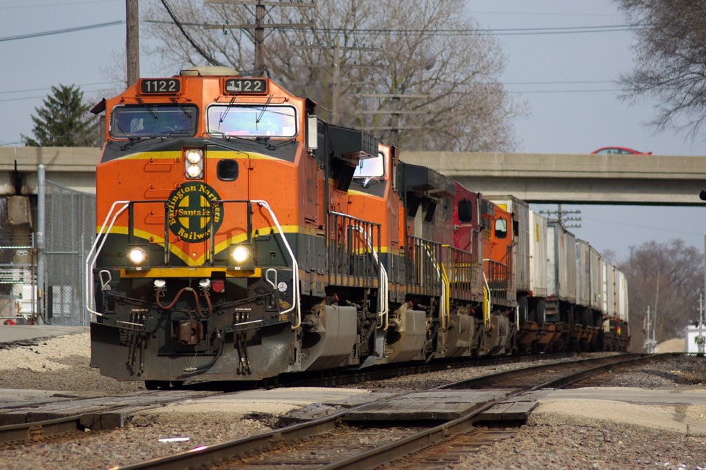 BNSF 1122