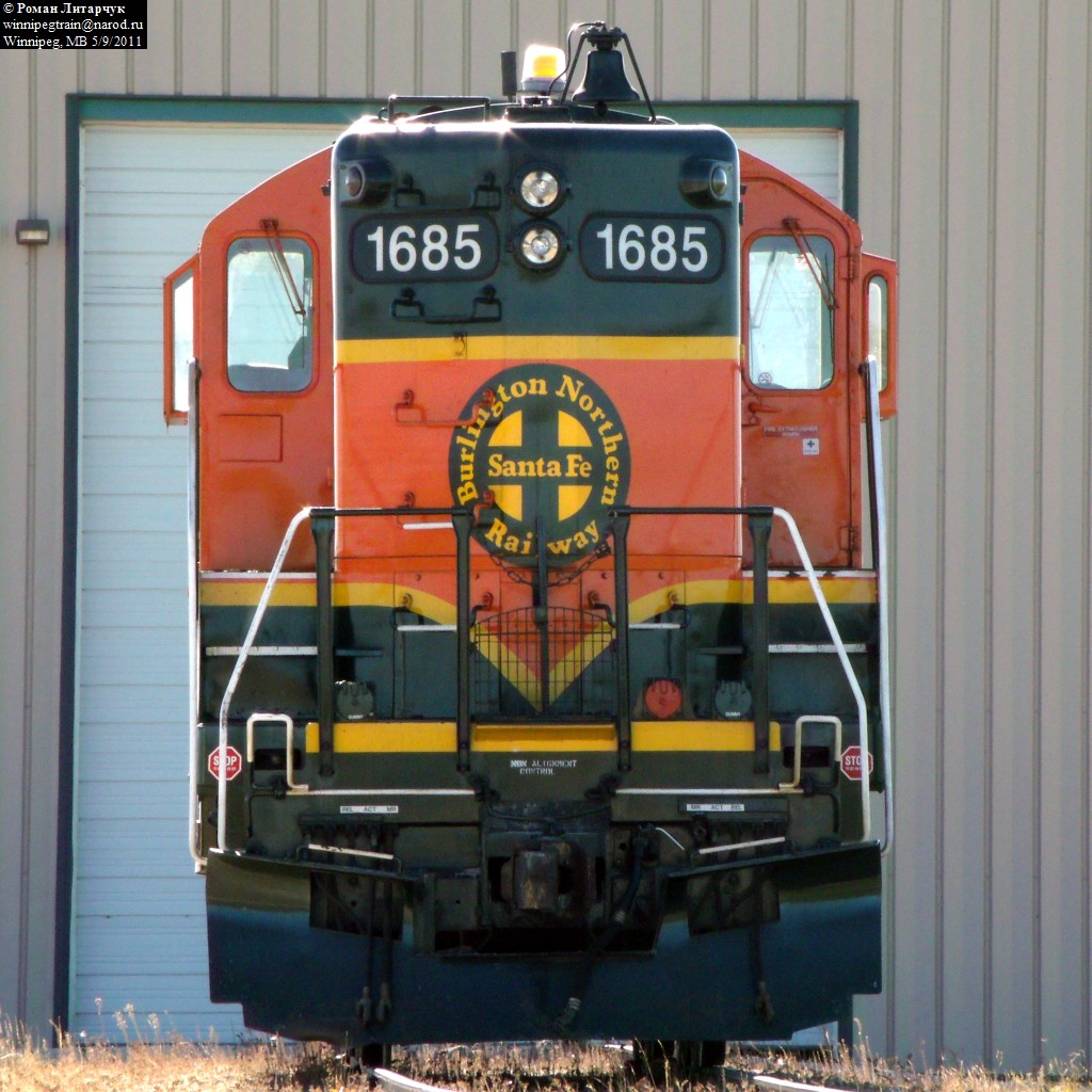 BNSF 1685 GP9