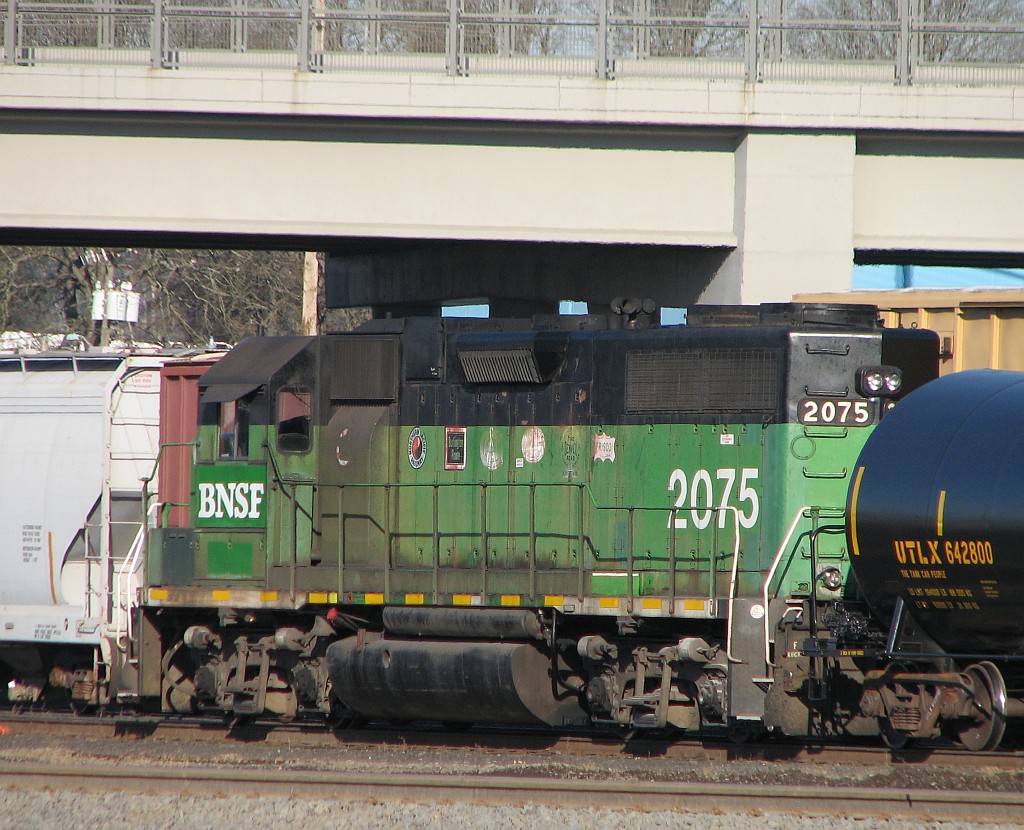 BNSF 2075 parked