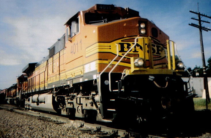 BNSF 4011