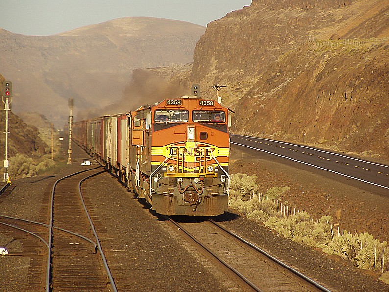 BNSF 4358 East