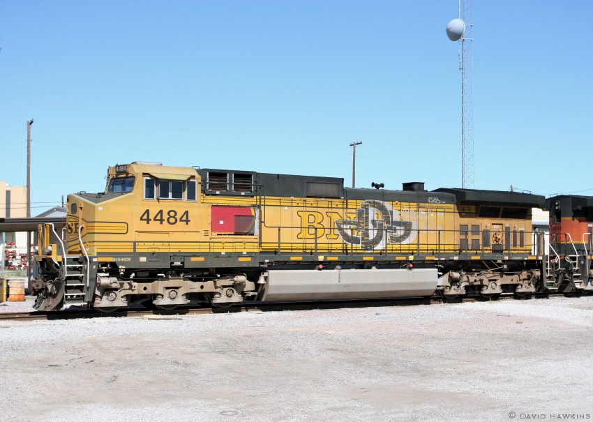 BNSF 4484 - Sherman TX
