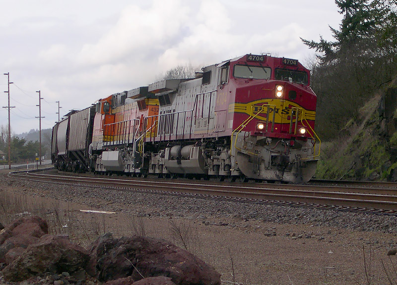 BNSF 4704