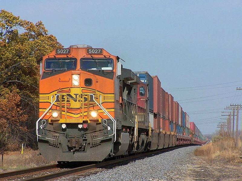 BNSF 5027 at Coal City